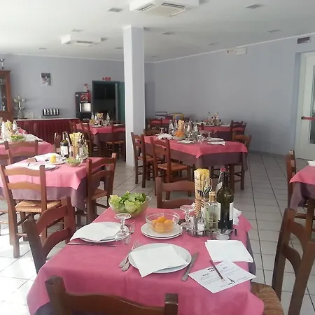 Otel La Parigina Cesenatico