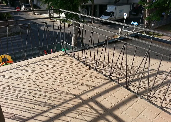 酒店 La Parigina 切塞纳蒂科